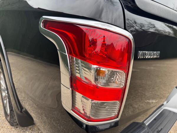 Mitsubishi L200 2.4 DI-D DC Barbarian Auto 4WD Euro 6 4dr