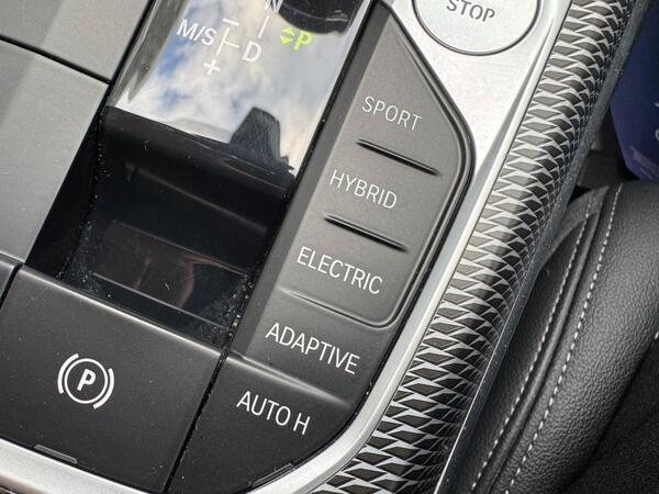 BMW 3 Series 2.0 330e 12kWh M Sport Auto Euro 6 (s/s) 4dr