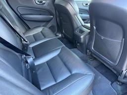 Volvo XC60 2.0 T4 Edition Auto Euro 6 (s/s) 5dr at 17th