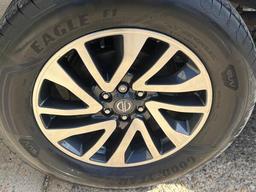 Nissan Navara 2.3 dCi Tekna Auto 4WD Euro 6 4dr at 40th