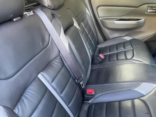 Mitsubishi L200 2.4 DI-D DC Barbarian Auto 4WD Euro 6 4dr