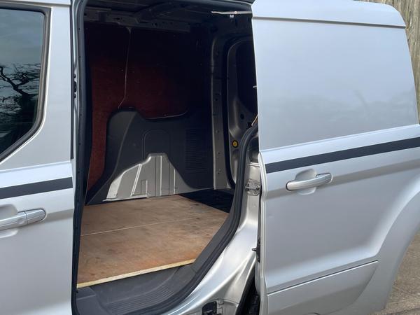 Ford Transit Connect 1.5 200 EcoBlue Sport L1 Euro 6 (s/s) 5dr