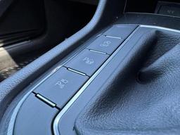 Volkswagen Tiguan 2.0 TSI R-Line Tech DSG 4Motion Euro 6 (s/s) 5dr at 19th