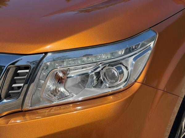 Nissan Navara 2.3 dCi Tekna Auto 4WD Euro 6 4dr