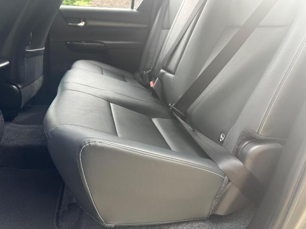 Toyota Hilux 2.8 D-4D Invincible X 4WD Euro 6 (s/s) 4dr