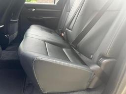Toyota Hilux 2.8 D-4D Invincible X 4WD Euro 6 (s/s) 4dr at 35th