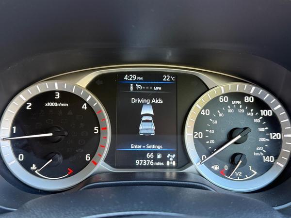 Nissan Navara 2.3 dCi Tekna 4WD Euro 6 (s/s) 4dr
