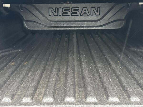 Nissan Navara 2.3 dCi Tekna 4WD Euro 6 (s/s) 4dr