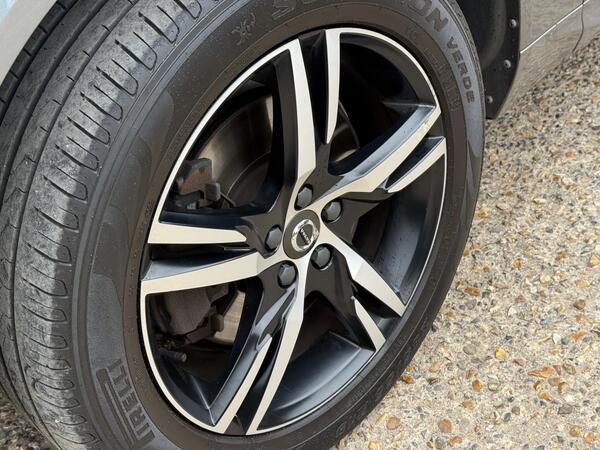 Volvo XC60 2.0 T5 R-Design Auto AWD Euro 6 (s/s) 5dr