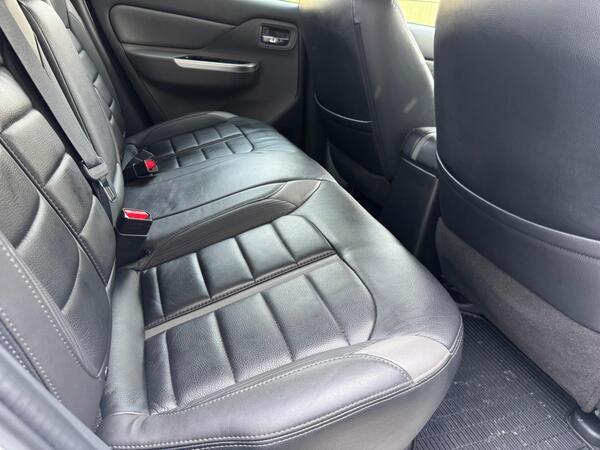 Mitsubishi L200 2.4 DI-D DC Barbarian Auto 4WD Euro 6 4dr