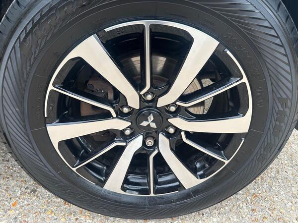 Mitsubishi Shogun Sport 2.4D 3 Auto 4WD Euro 6 5dr