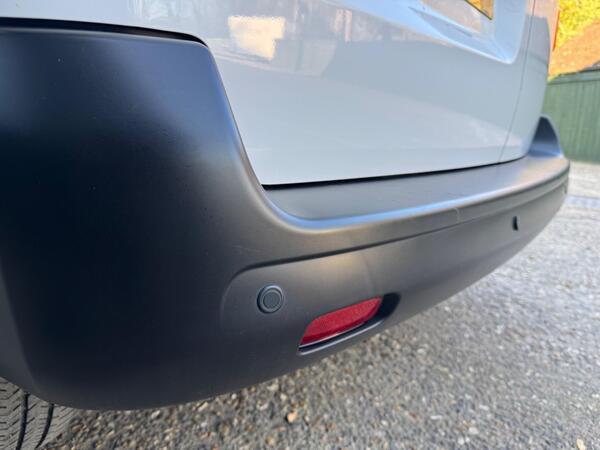 Peugeot Expert 2.0 BlueHDi 1400 Professional Premium Standard Panel Van MWB Euro 6 (s/s) 6dr