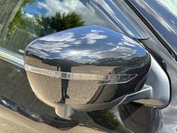 Nissan Navara 2.3 dCi N-Guard Auto 4WD Euro 6 4dr at 33th