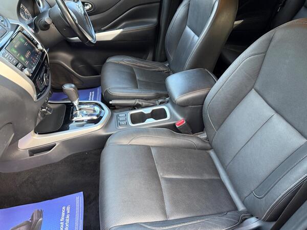 Nissan Navara 2.3 dCi Tekna Auto 4WD Euro 6 4dr