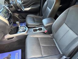 Nissan Navara 2.3 dCi Tekna Auto 4WD Euro 6 4dr at 17th