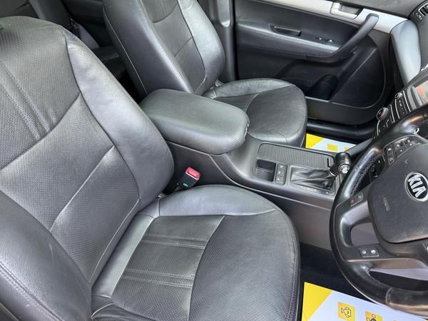 Kia Sorento 2.2 CRDi KX-4 Auto AWD Euro 5 5dr