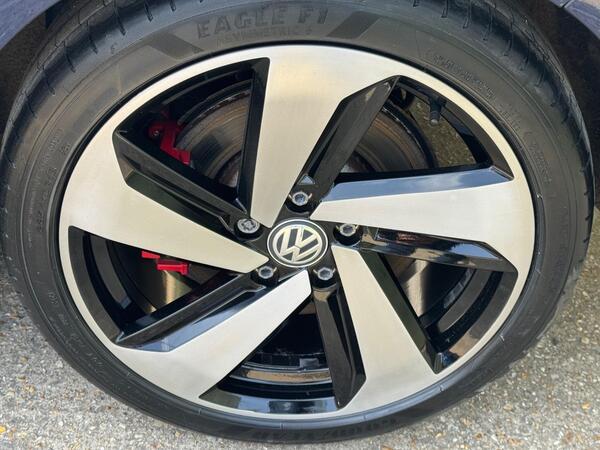 Volkswagen Golf 2.0 TSI GTI Performance Euro 6 (s/s) 5dr