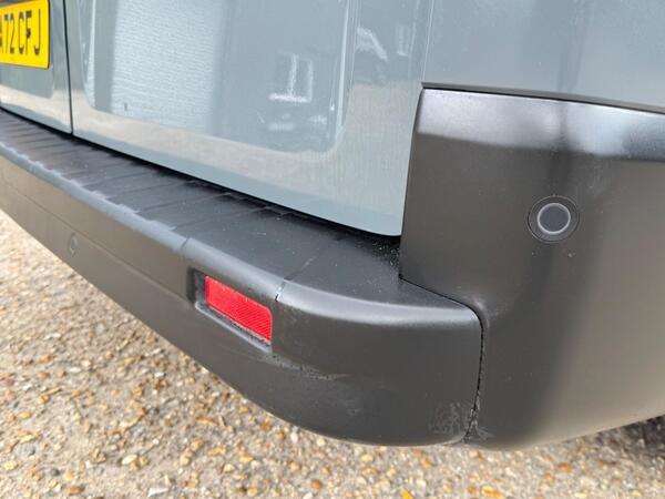 Renault Trafic 2.0 dCi Blue SL28 Business+ L1 H1 Euro 6 (s/s) 5dr