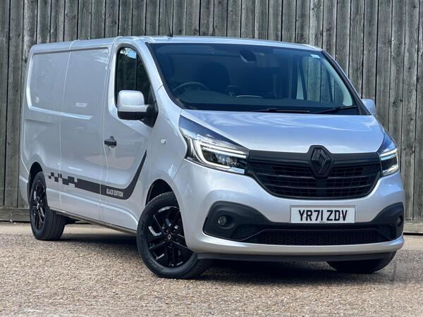 Renault Trafic 2.0 dCi ENERGY 30 Black Edition EDC LWB Standard Roof Euro 6 (s/s) 5dr