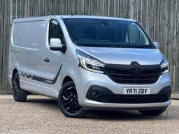 Renault Trafic 2.0 dCi ENERGY 30 Black Edition EDC LWB Standard Roof Euro 6 (s/s) 5dr at 0th
