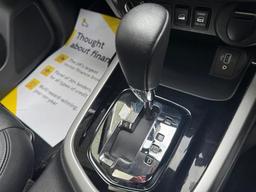 Nissan Navara 2.3 dCi N-Guard Auto 4WD Euro 6 4dr at 24th