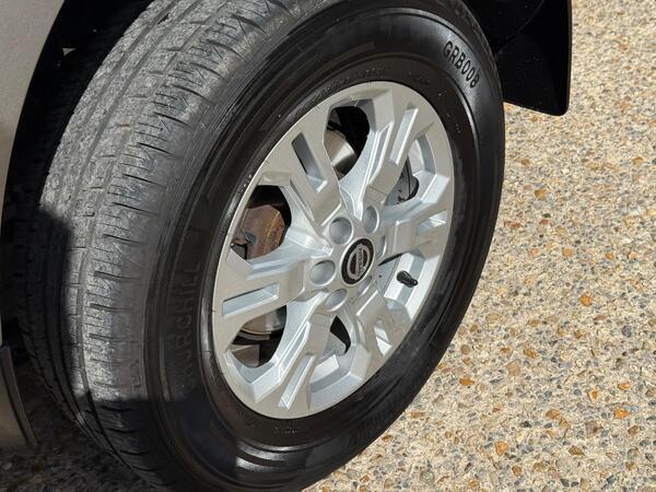 Nissan Navara 2.3 dCi Acenta 4WD Euro 6 (s/s) 4dr
