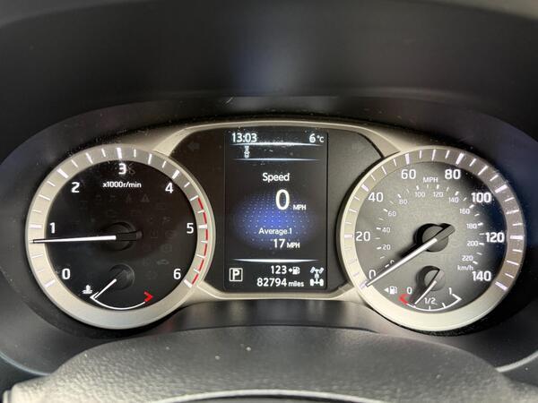 Nissan Navara 2.3 dCi Tekna Auto 4WD Euro 6 4dr