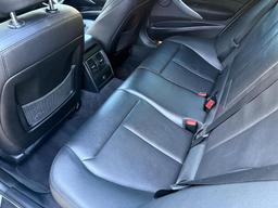 BMW 3 Series 3.0 330d M Sport Touring Auto xDrive Euro 6 (s/s) 5dr at 18th