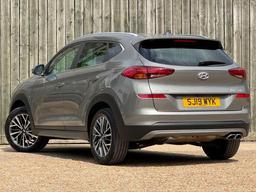 Hyundai TUCSON 1.6 T-GDi Premium Euro 6 (s/s) 5dr at 10th
