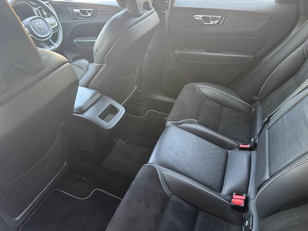 Volvo XC60 2.0 D4 R-Design AWD Euro 6 (s/s) 5dr