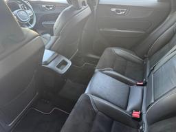 Volvo XC60 2.0 D4 R-Design AWD Euro 6 (s/s) 5dr at 8th