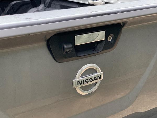 Nissan Navara 2.3 dCi Tekna 4WD Euro 6 (s/s) 4dr