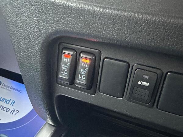 Mitsubishi L200 2.4 DI-D DC Barbarian Auto 4WD Euro 6 4dr