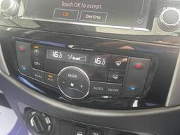 Nissan Navara 2.3 dCi N-Guard 4WD Euro 6 (s/s) 4dr at 20th