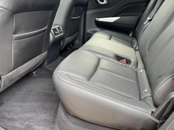 Nissan Navara 2.3 dCi Tekna Auto 4WD Euro 6 4dr