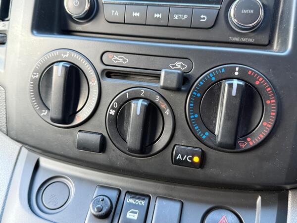 Nissan NV200 1.5 dCi Tekna SWB Euro 6 6dr