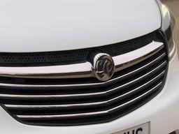 Vauxhall Vivaro 1.6 CDTi 2900 BiTurbo ecoTEC Limited Edition Nav Crew Van L2 H1 Euro 6 (s/s) 5dr (6 Seat) at 27th