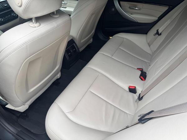 BMW 3 Series 3.0 330d M Sport Auto Euro 6 (s/s) 4dr