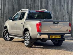 Nissan Navara 2.3 dCi Tekna Auto 4WD Euro 6 4dr at 11th
