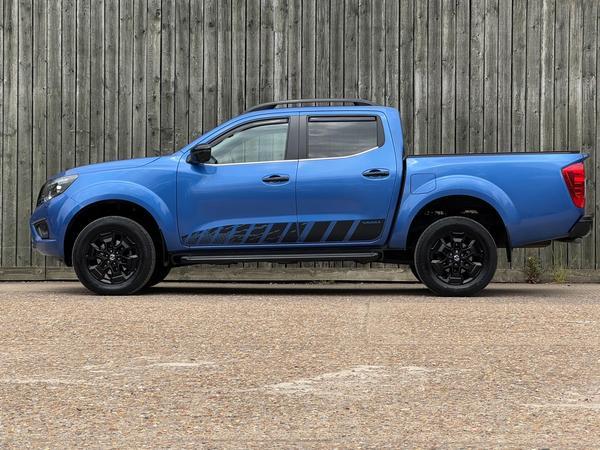 Nissan Navara 2.3 dCi N-Guard Auto 4WD Euro 6 4dr