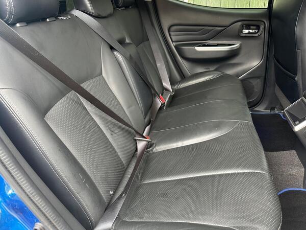 Mitsubishi L200 2.2 DI-D DC Barbarian Auto 4WD Euro 6 (s/s) 4dr