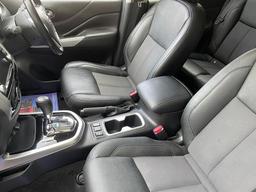 Nissan Navara 2.3 dCi N-Guard Auto 4WD Euro 6 4dr at 10th