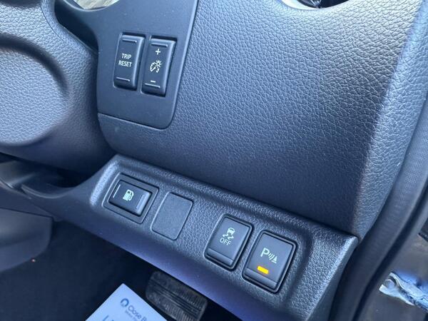 Nissan Navara 2.3 dCi Tekna Auto 4WD Euro 6 4dr