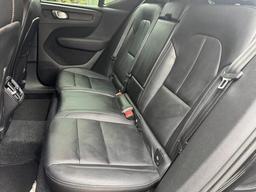 Volvo XC40 2.0 T4 Inscription Pro Auto Euro 6 (s/s) 5dr at 22th