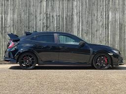 Honda Civic 2.0 i-VTEC Type R GT Euro 6 (s/s) 5dr at 11th