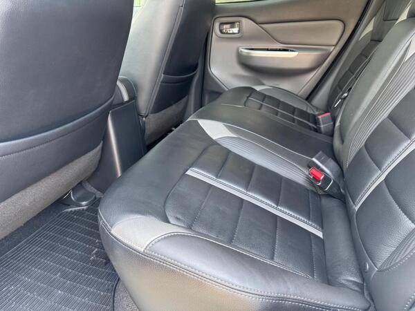 Mitsubishi L200 2.4 DI-D DC Barbarian Auto 4WD Euro 6 4dr