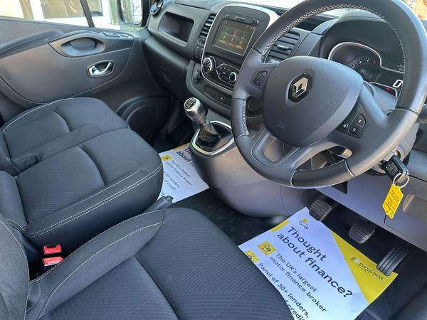 Renault Trafic 2.0 dCi ENERGY 28 Black Edition SWB Standard Roof Euro 6 (s/s) 5dr
