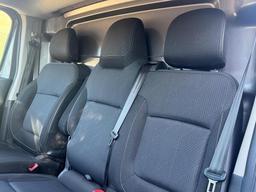 Renault Trafic 2.0 dCi ENERGY 30 Sport LWB Standard Roof Euro 6 (s/s) 5dr at 29th