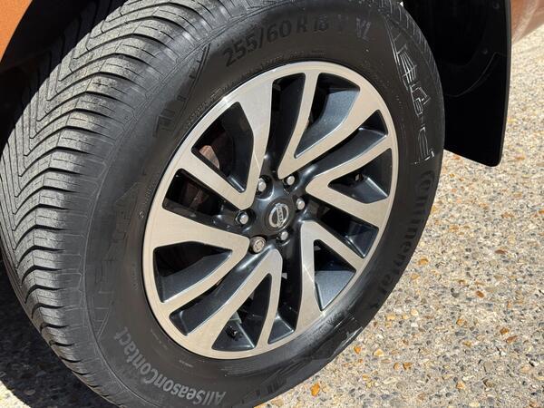 Nissan Navara 2.3 dCi Tekna Auto 4WD Euro 6 4dr