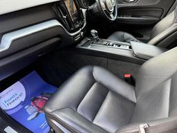 Volvo XC60 2.0 T5 Momentum Auto AWD Euro 6 (s/s) 5dr at 11th